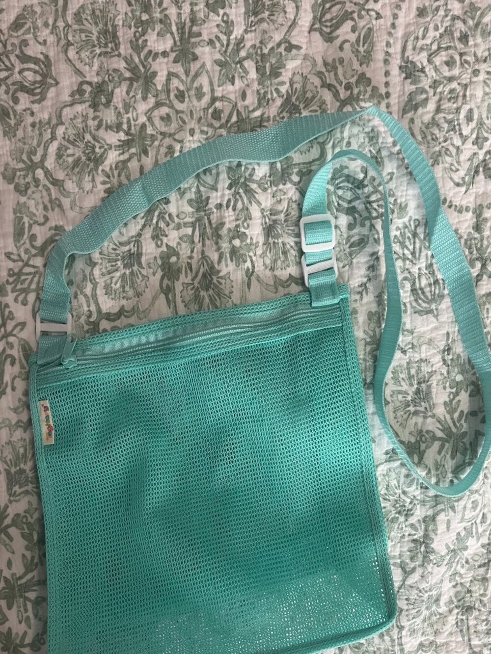 Mesh Beach Crossbody Bag in mint green/blue